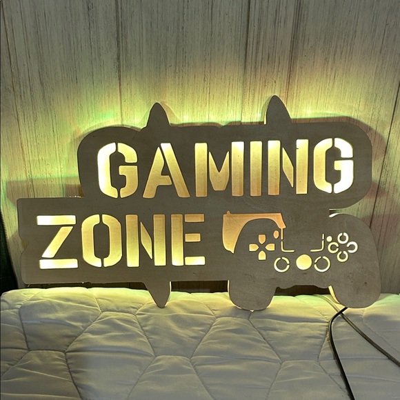Gaming Zone LED Sign - Picture 5 of 8